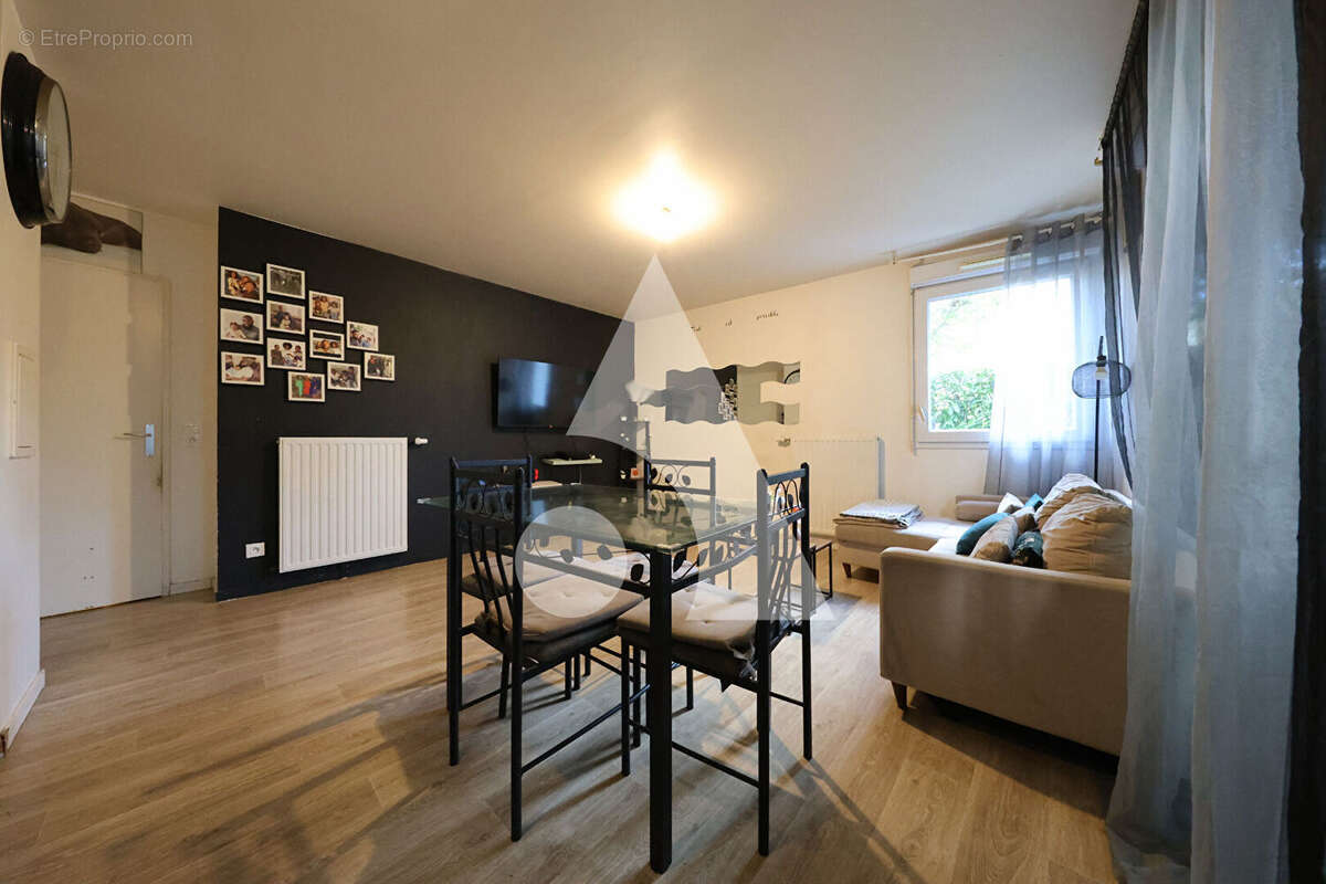 Appartement à CORBEIL-ESSONNES