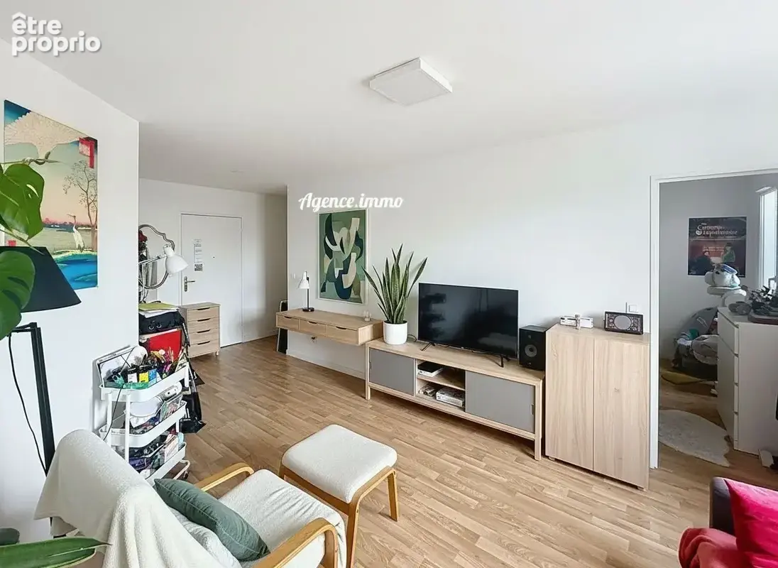Appartement 45 m² à La Riche  - photo 1