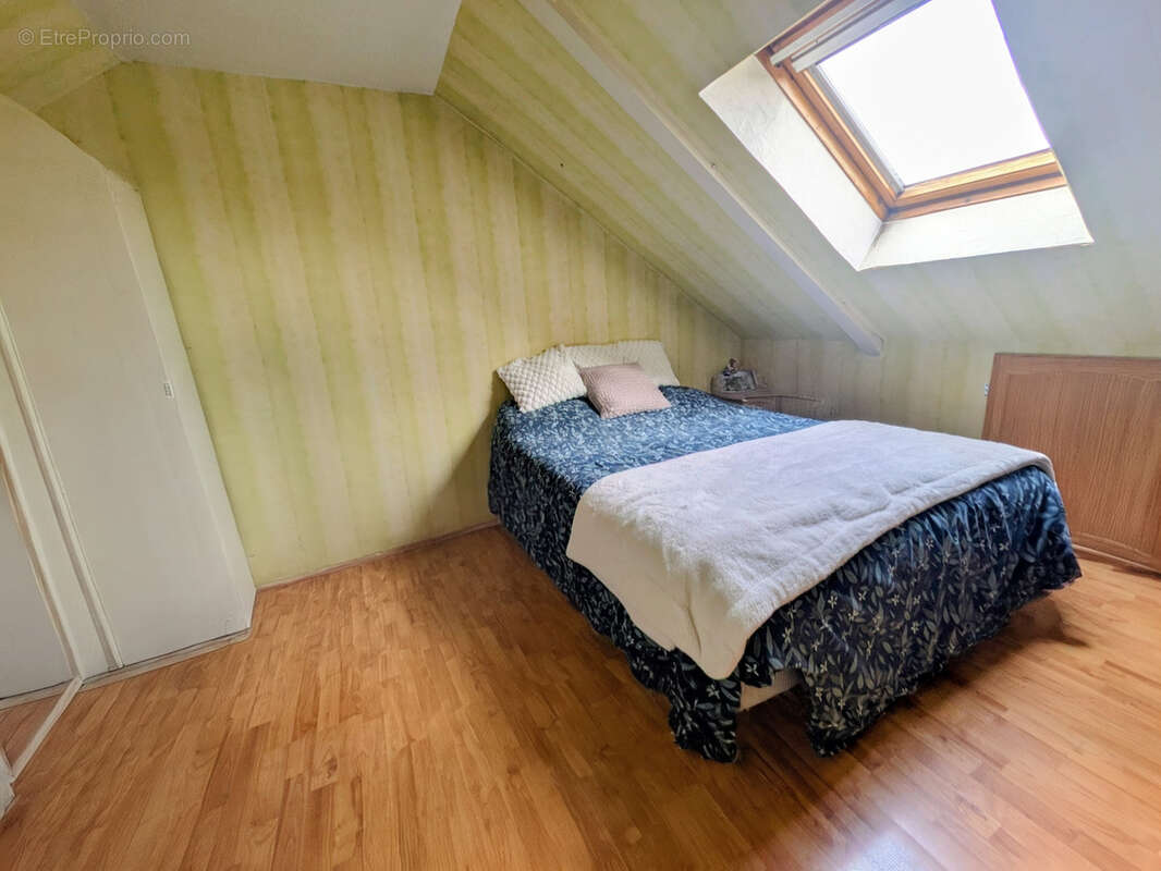 Maison à FOUQUEROLLES