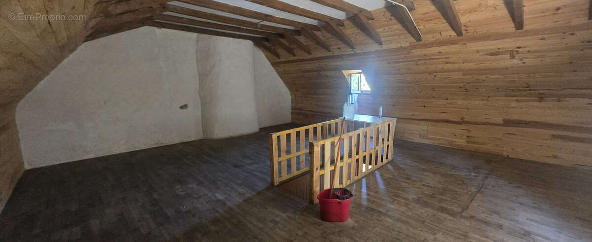 Maison avec dépendance à Saint Privat. - photo 9