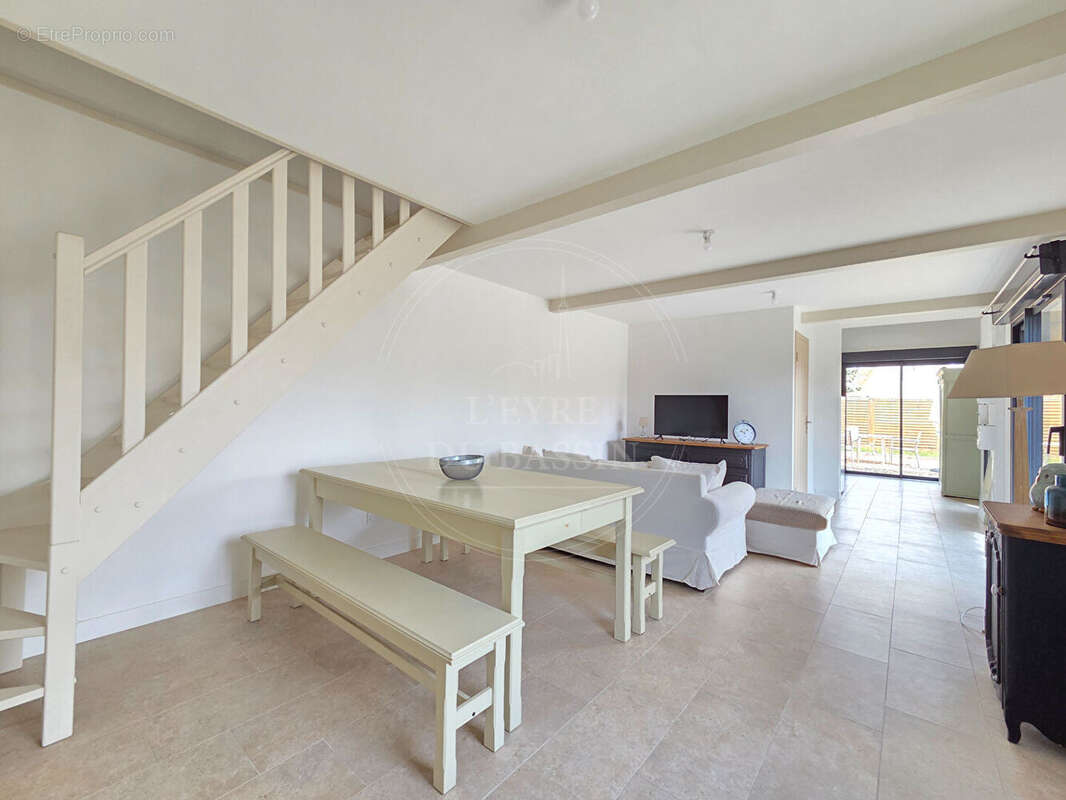 Maison à MIOS