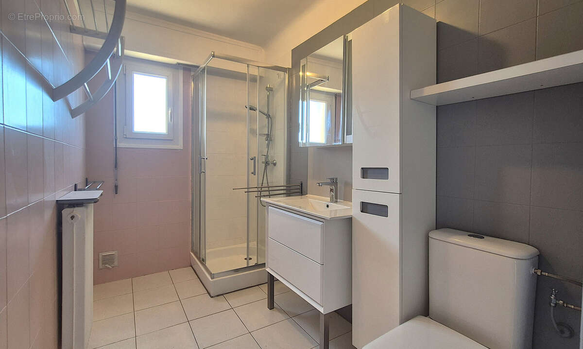 Appartement à MANDELIEU-LA-NAPOULE