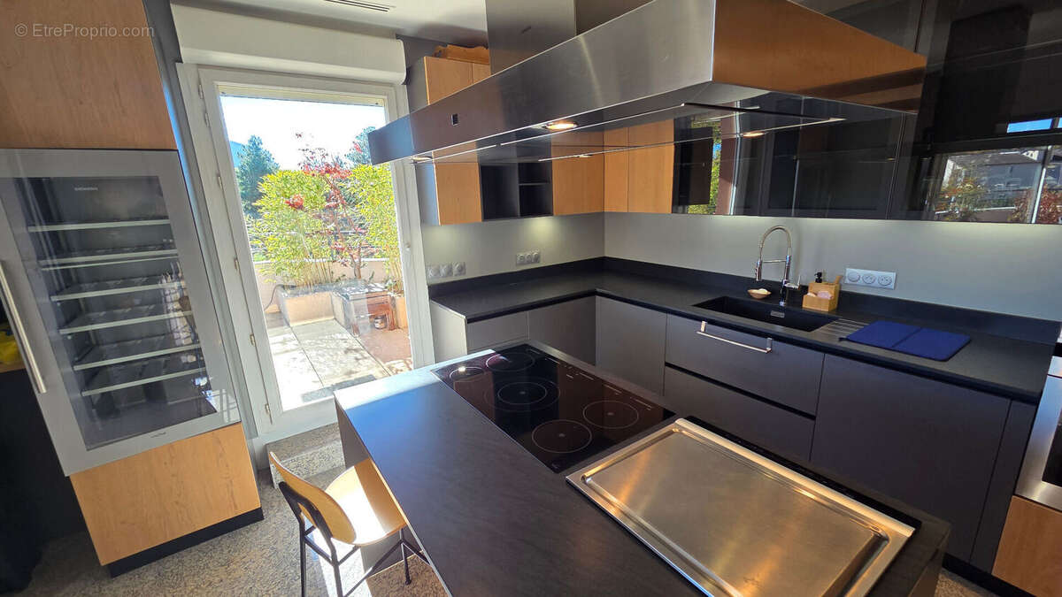 Appartement à AMBILLY