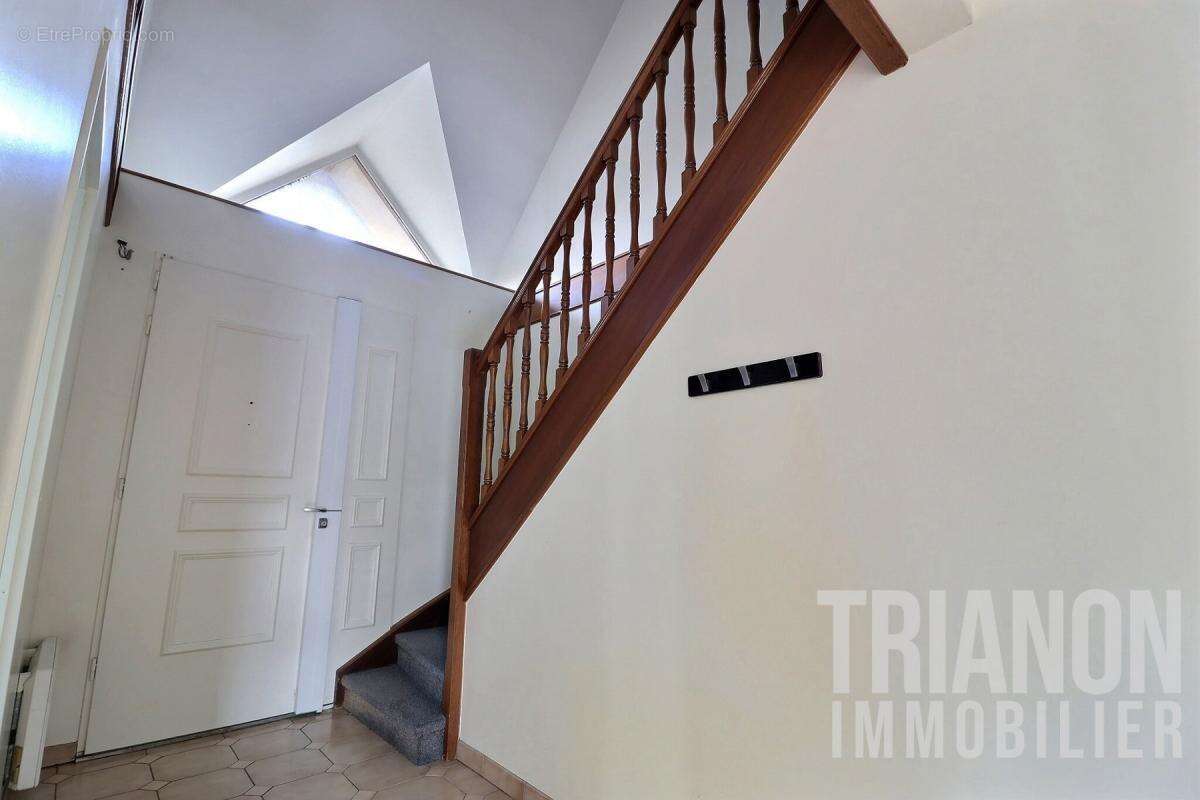 Maison à MORAINVILLIERS