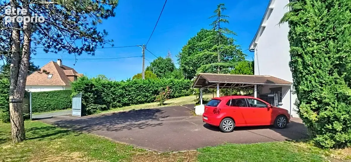 Maison Individuelle  sur sous-sol, de type 5, avec piscine, sur un terrain arboré et clos de 1750 m² - photo 4