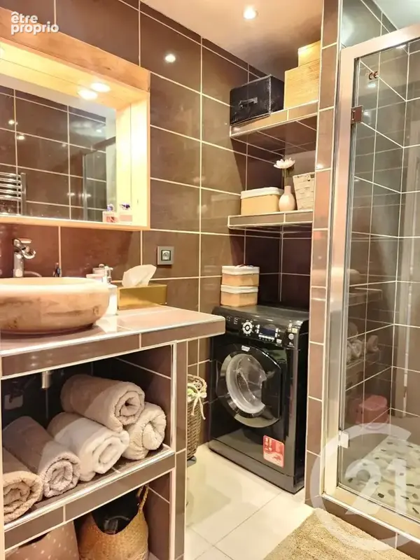 Appartement 68 m² à Villeurbanne  - photo 7