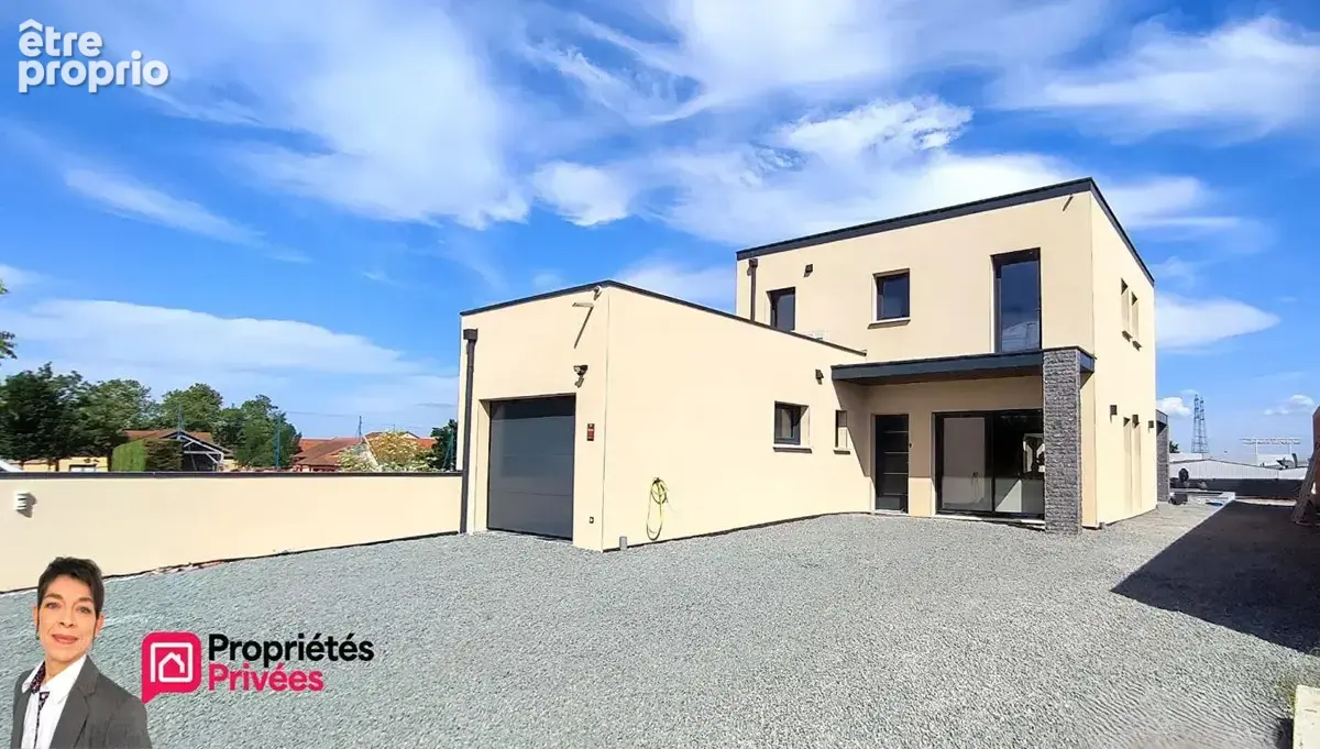 MABLY (42300)  Villa récente de standing, 3 chambres, garage, piscine, dépendance - photo 17