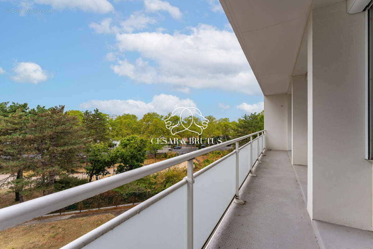 Appartement à LYON-8E