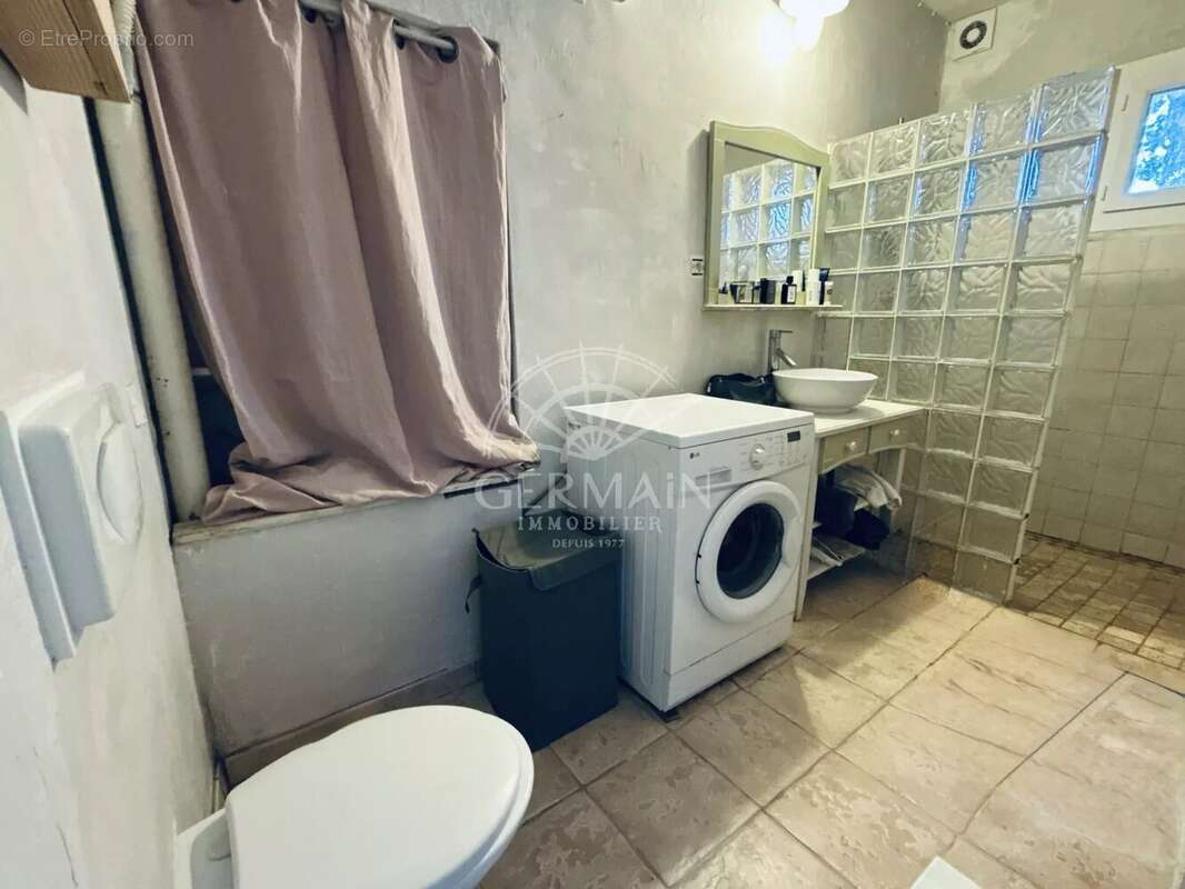 L'Isle-sur-la-Sorgue – Petit Palais – T2 de 42 m² en rez-de-jardin - photo 10