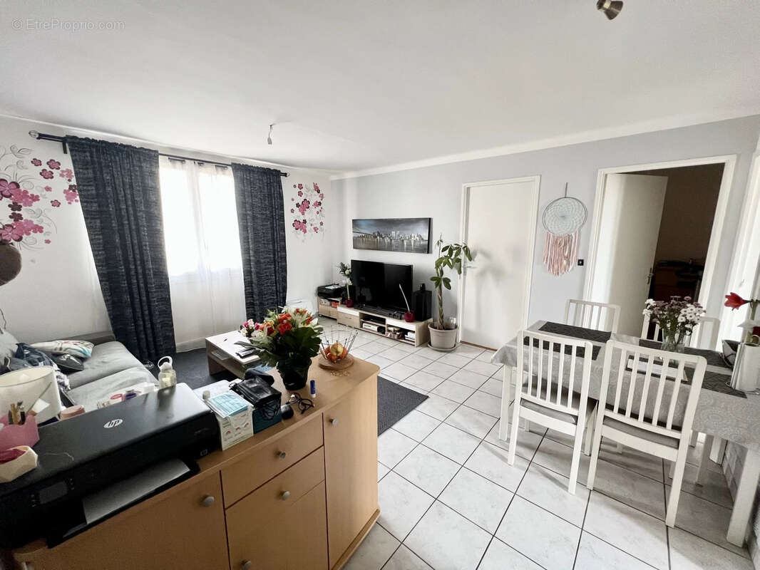 Appartement à LYON-8E