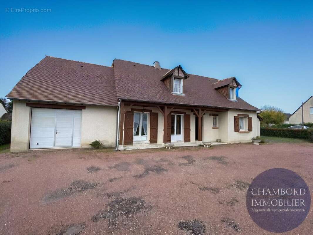 Maison à CONTRES
