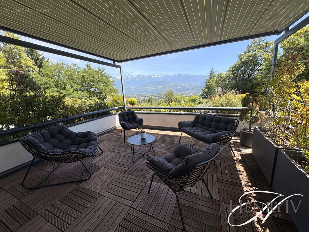 Appartement à LA TRONCHE