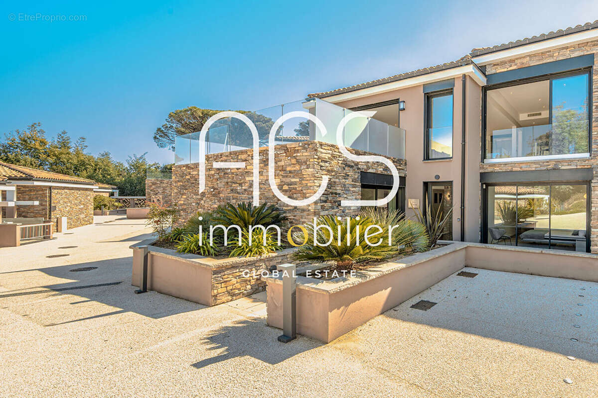 Vente Villa-Loft 5 pièces Gassin - 5 min St Tropez et plages à pied - photo 3