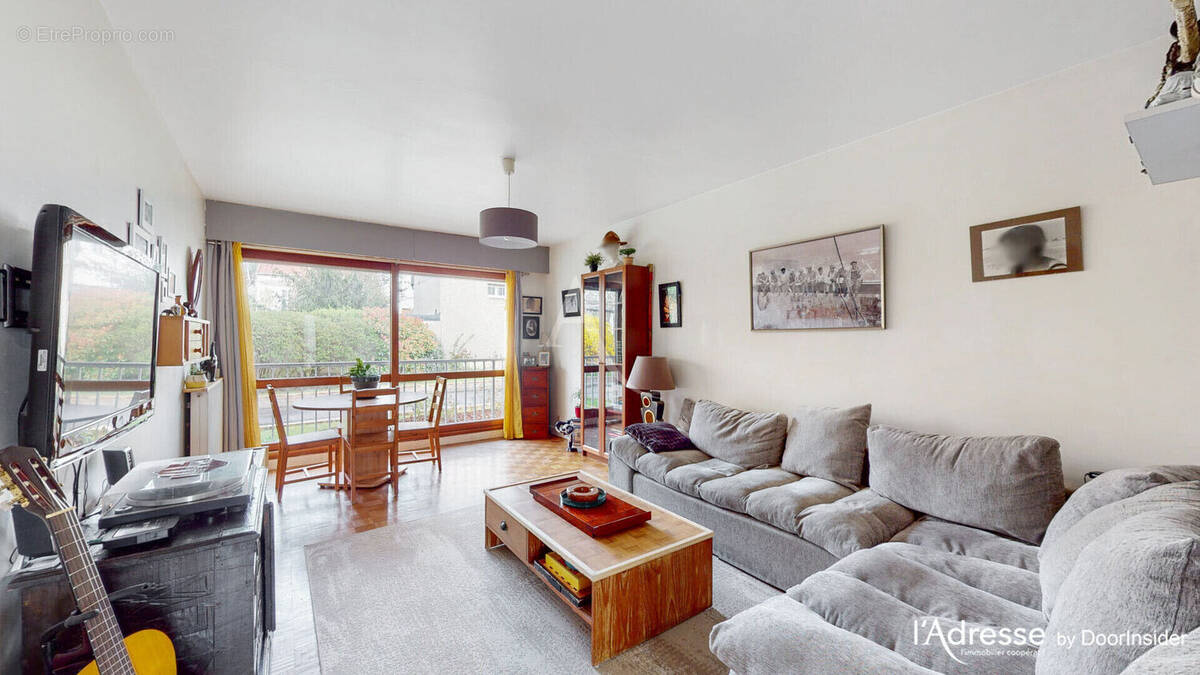 Appartement à LE PLESSIS-ROBINSON