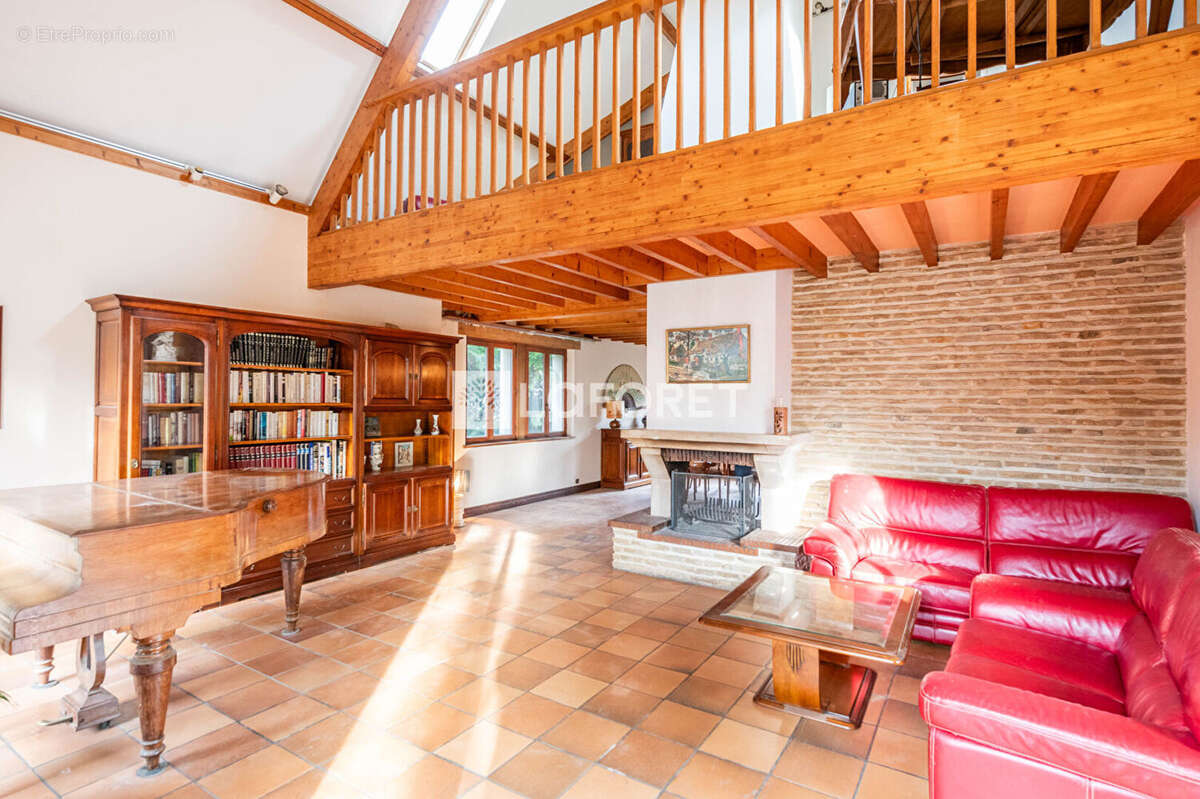 Maison à LA CELLE-SAINT-CLOUD