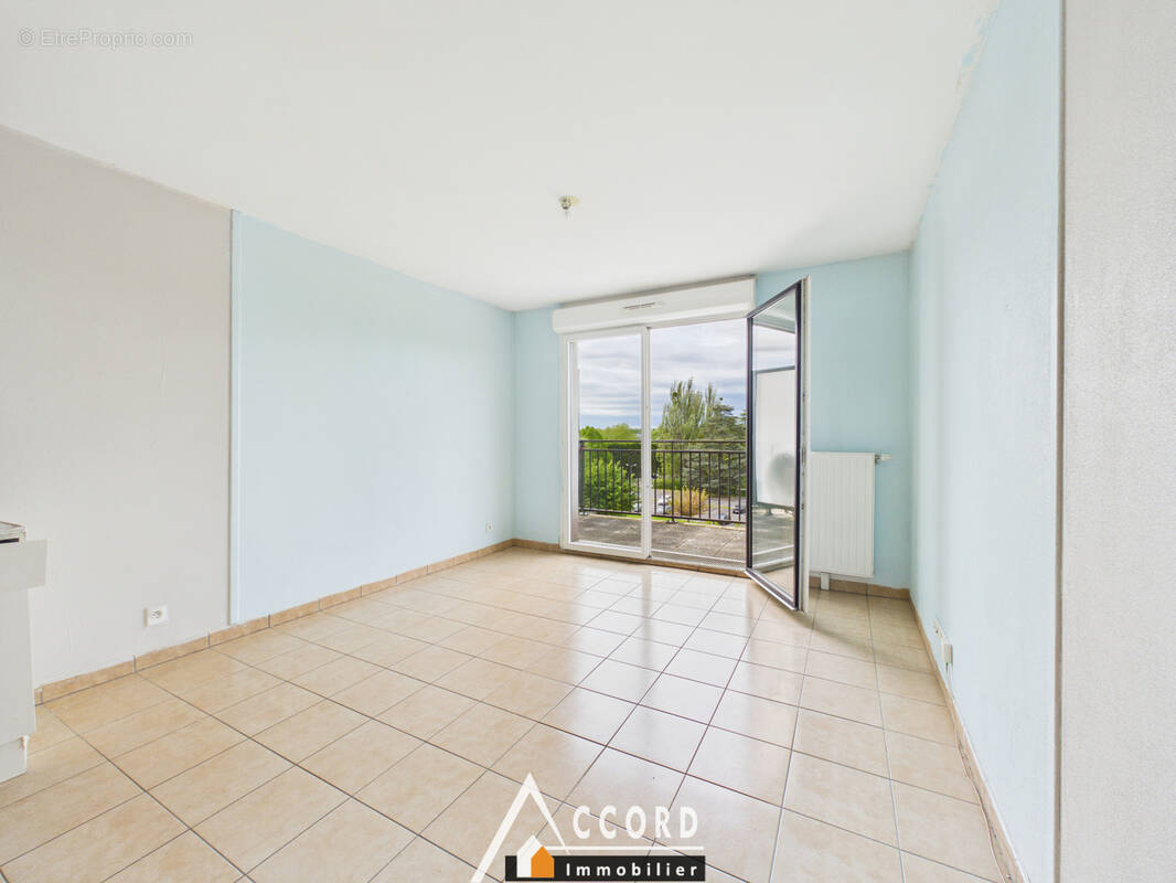 Appartement à SARTROUVILLE