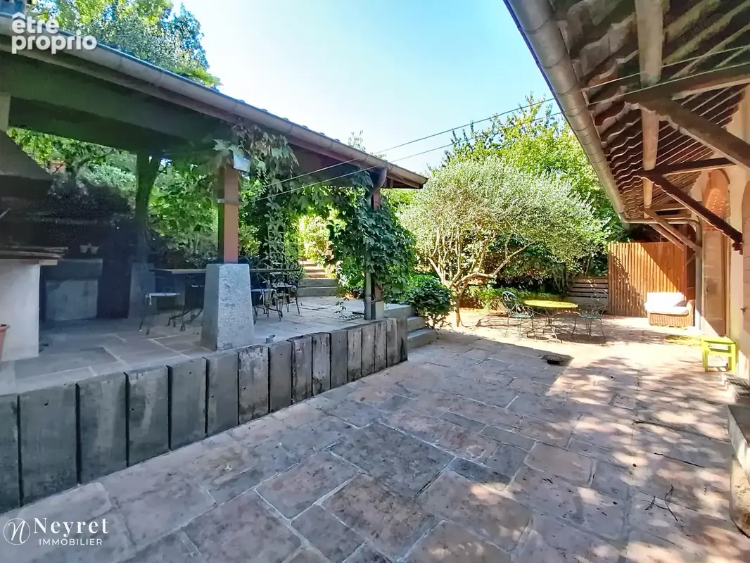 Rare, dans maison vigneronne de caractère , appartement de de 11 pièces de 210 m2 avec jardin et piscine - photo 31