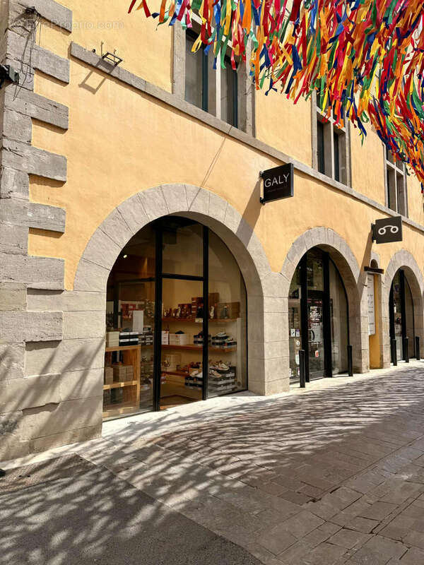 Commerce à CARCASSONNE