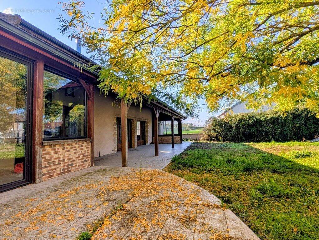 Maison à BESSEY-LES-CITEAUX