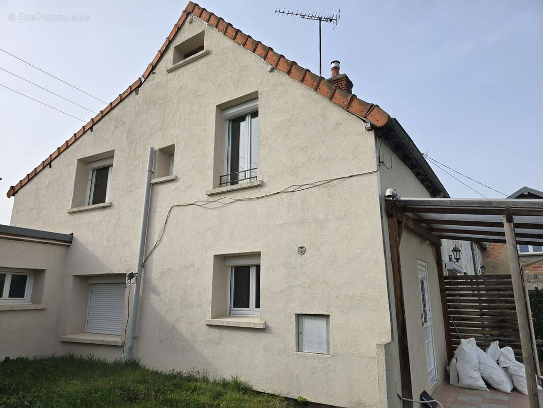 Maison à HAUTERIVE