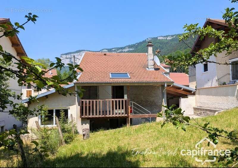 Maison atypique avec jardin - 80m² de dépendances - cour abritée - Saint Martin en Vercors (26420) - photo 17