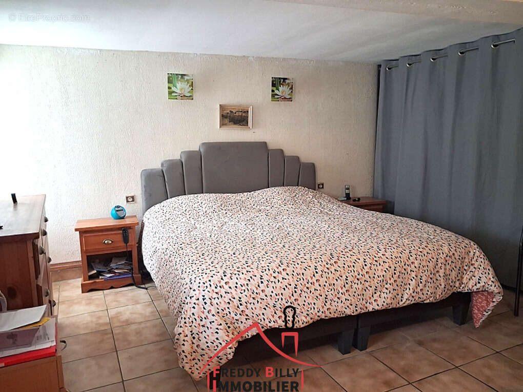 Maison ancienne rénovée - 2 chambres - Terrain avec piscine - photo 7