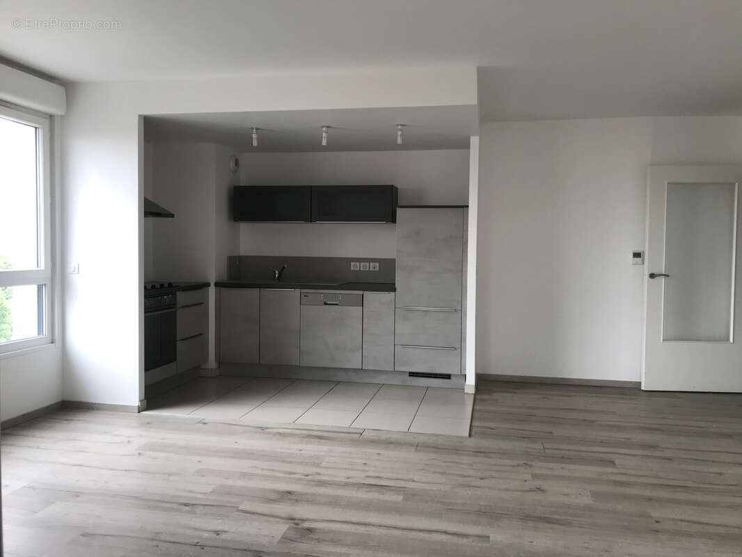 Clairmarais gare centre - appartement moderne type 3 de  75m2 + terrasse  24m2 + parking - photo 5