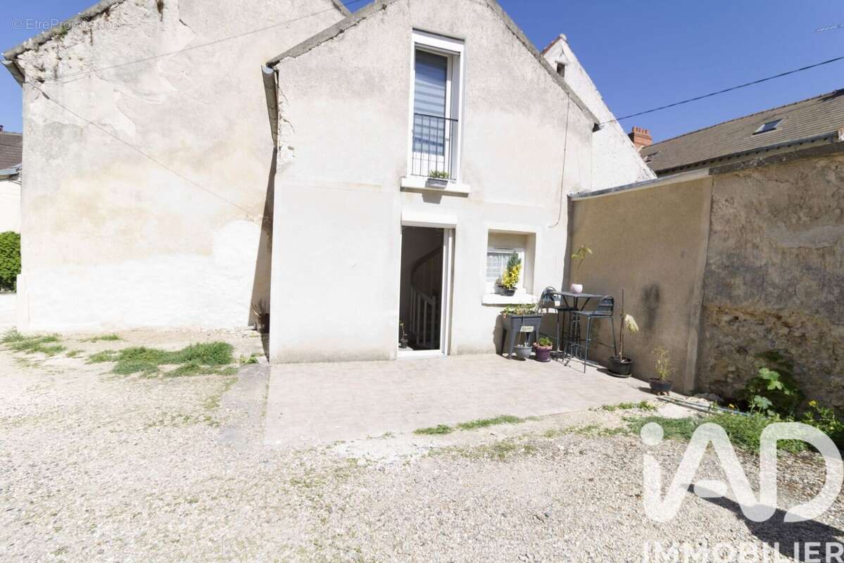 Photo 2 - Appartement à QUINCY-VOISINS