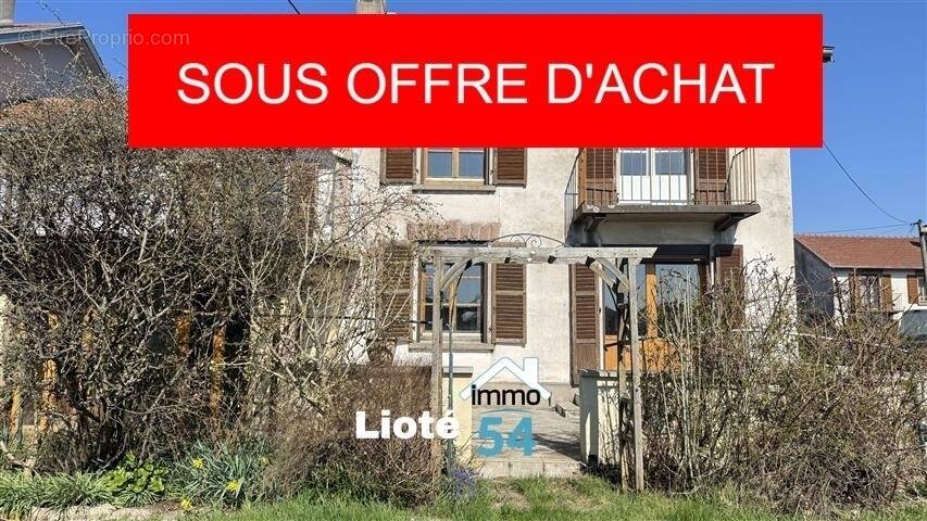 Maison à VINCEY