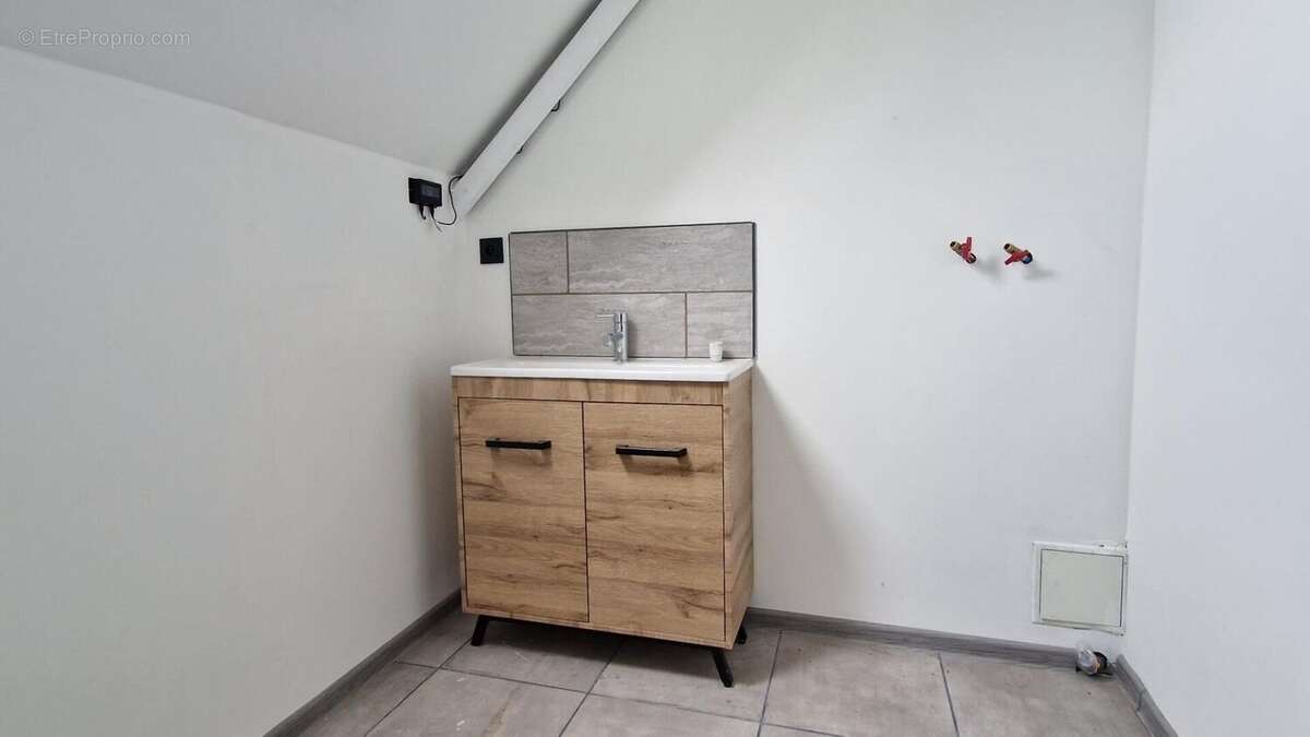 Maison 73 m² à Laurenan  - photo 6