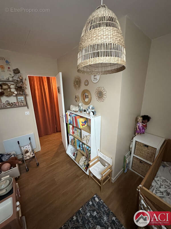 Appartement à BORNEL