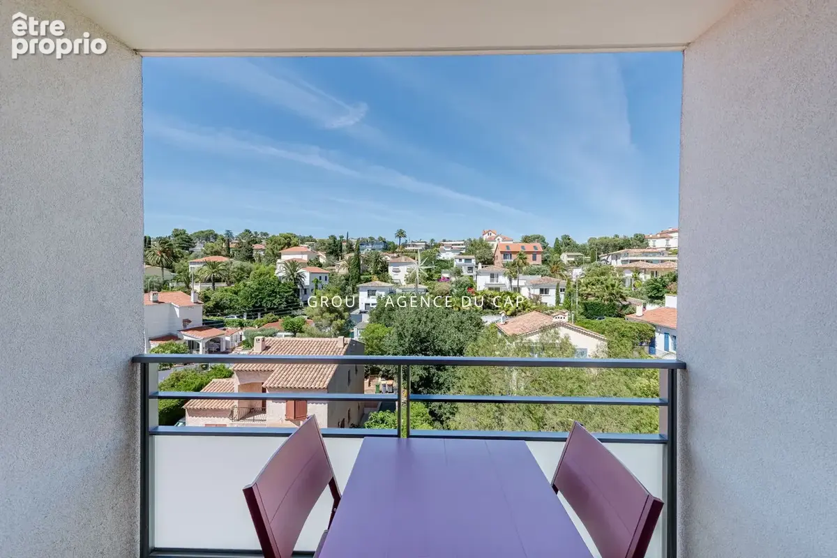 Appartement dernier étage avec grandes terrasses T4 3 chambres  Saint-Raphaël proche centre - photo 17