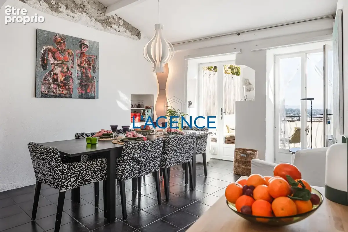 Hyères en coeur de ville, charmante maison de 100m2, vue mer. - photo 4