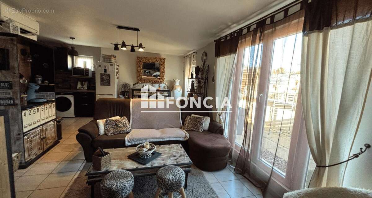 Appartement à PERTUIS