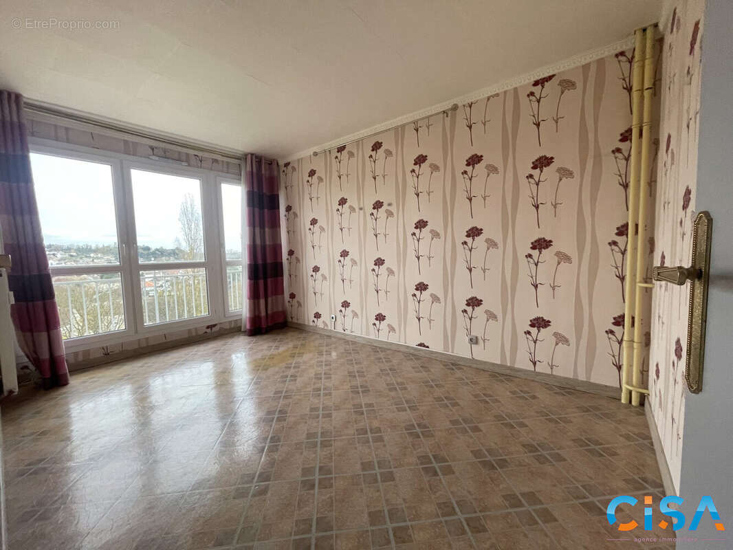Appartement à MONTATAIRE