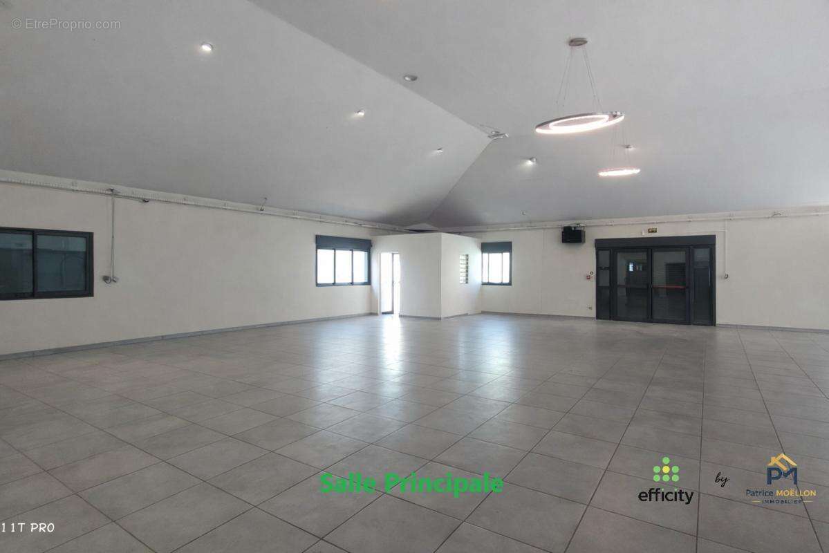 Commerce à SAINT-LOUIS