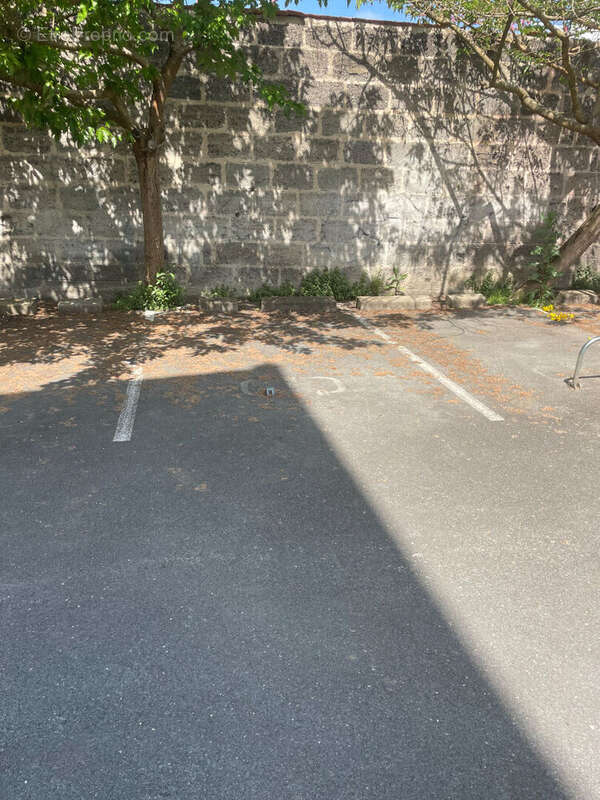 Parking à BORDEAUX
