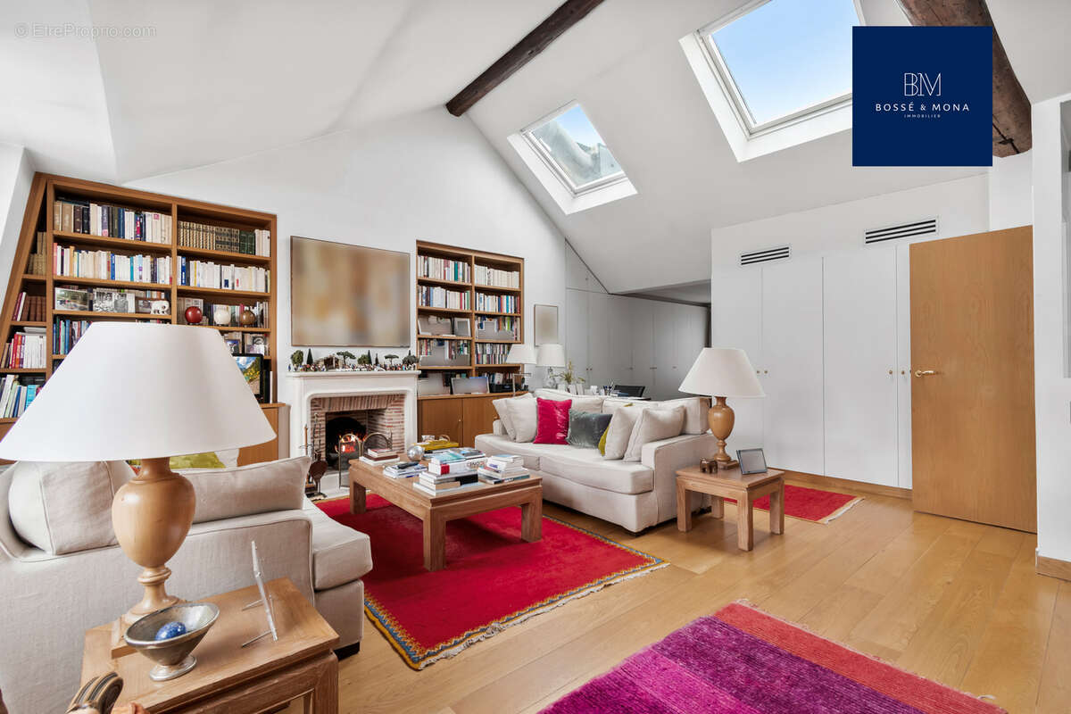 Appartement à PARIS-7E