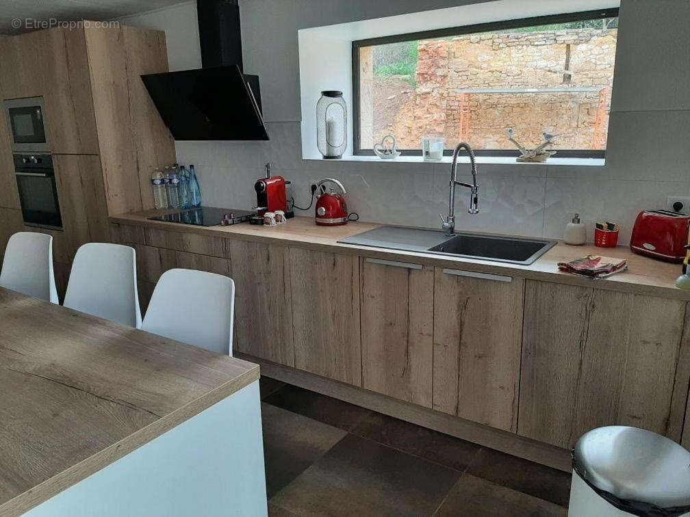 Maison à SAINT-MARTIAL-DE-NABIRAT