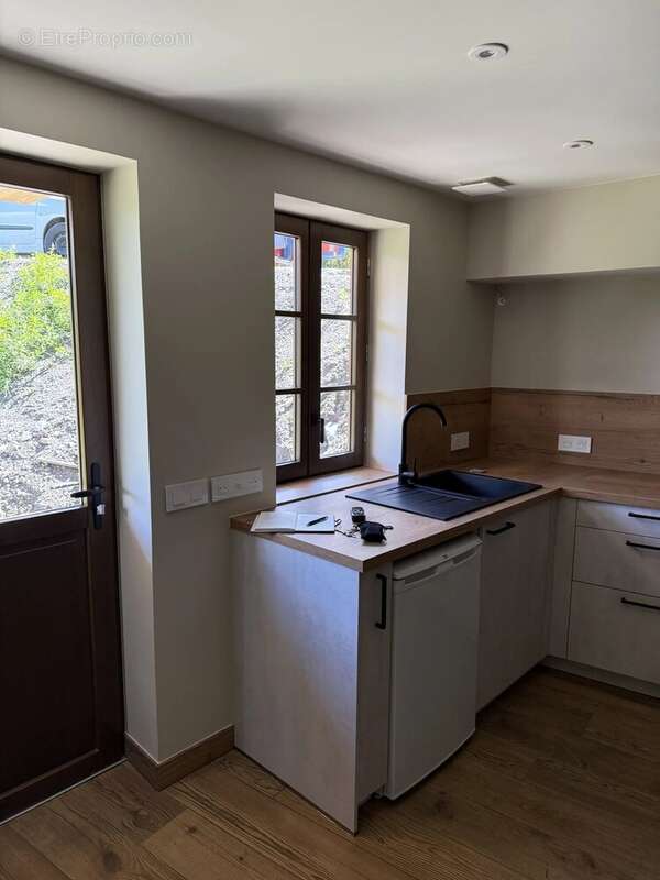 Maison à LA PERRIERE