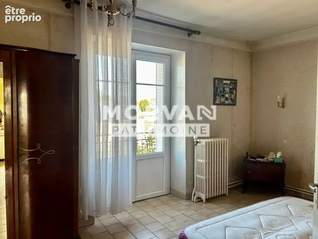 Maison de village tous commerces - garage - grenier amenageable 95 m2 - cour et jardin 321 m2 - photo 6