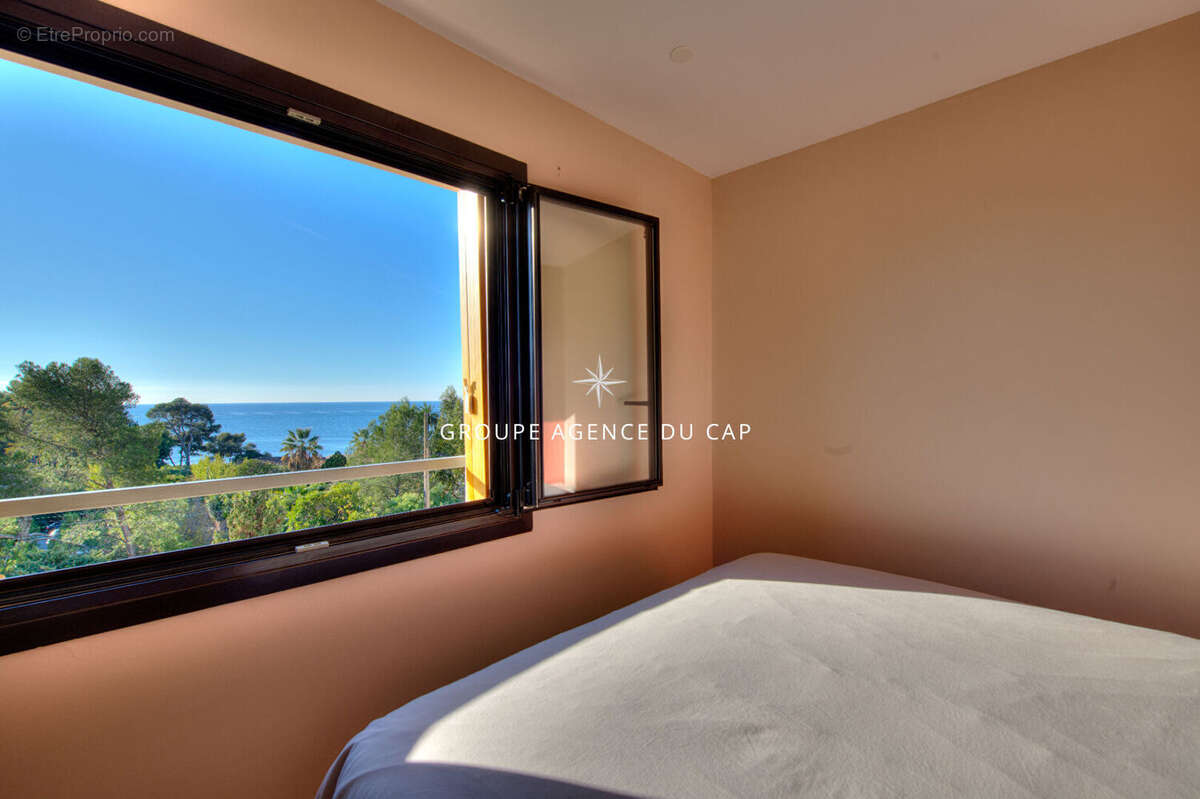 Appartement vue mer Saint Raphael 3 pièce(s) 65 m2 - photo 2