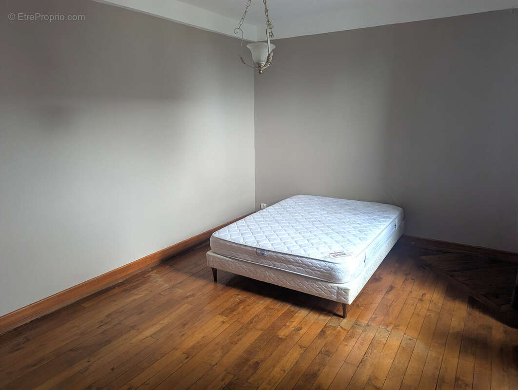 Maison à CHASSIGNOLLES