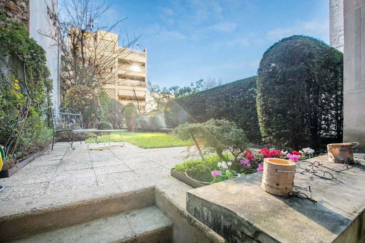 Appartement à BOULOGNE-BILLANCOURT