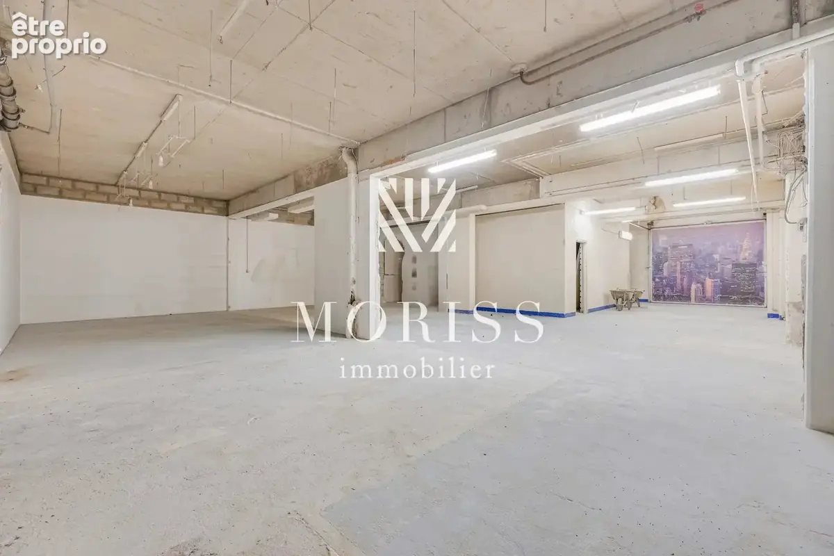 Local commercial de 280 m² – Rue Duhesme – Fort potentiel - photo 8