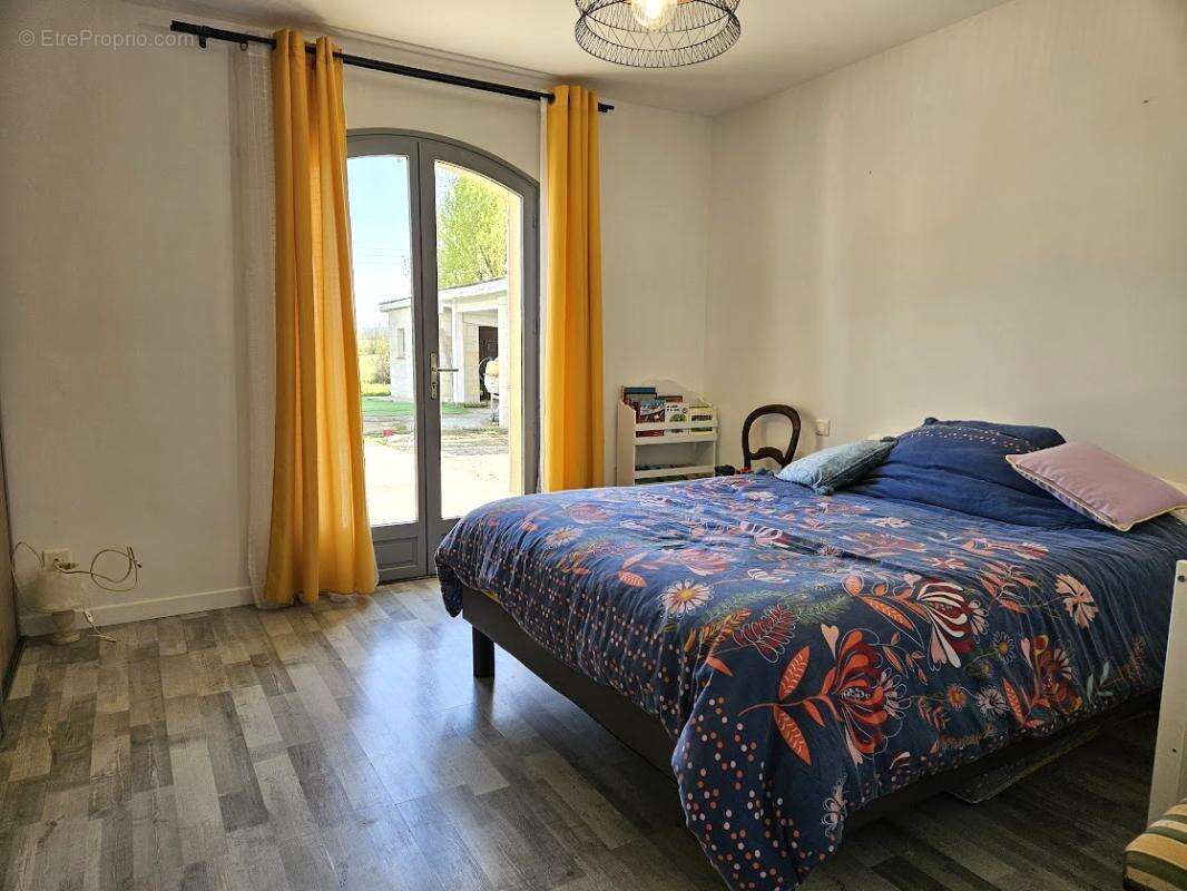 Secteur PUYMIROL : Maison 5 pièce(s) 120 m2 - Garage - Piscine - Jardin - photo 12