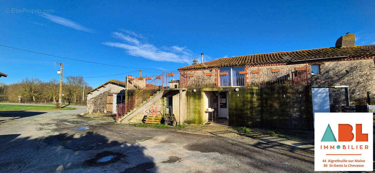 Maison à LES BROUZILS