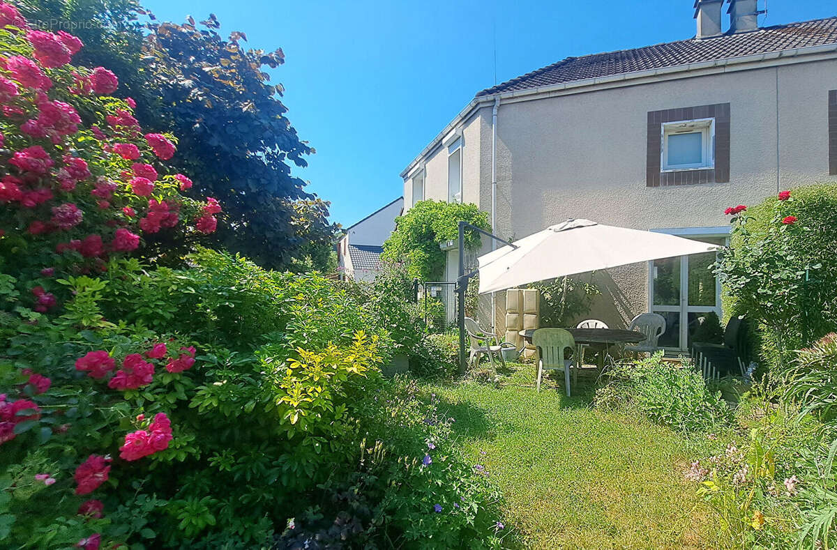 Maison à BEAUMONT-SUR-OISE