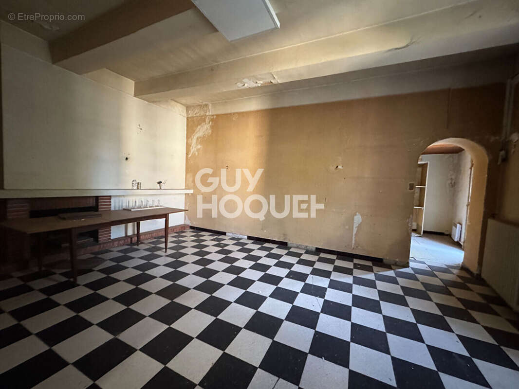 VENTE d'un immeuble  T7 (250 m²) à CAVAILLON - photo 8
