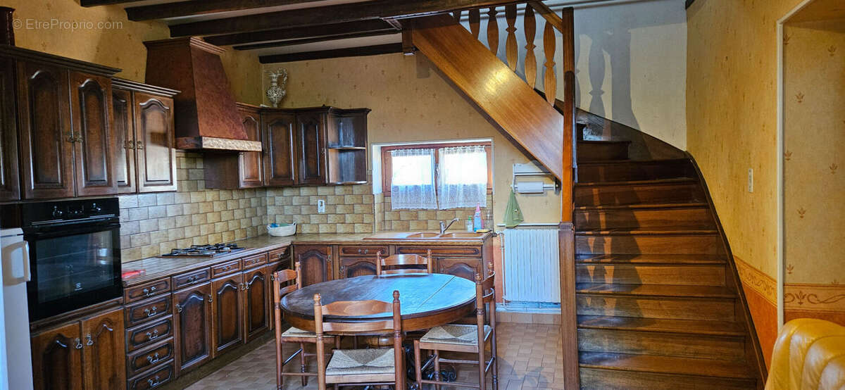 MAISON DAUPHINOISE DE CARACTERE  Les Avenieres Veyrins Thuellin 4 pièce(s) 99.35 m2 - photo 3